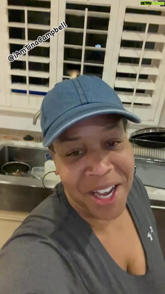 Erica Campbell Instagram - Yall @imericacampbell over here killin me talm bout she can hear better with her wig off🤣🤣🤣. Yall im crine😂. She look a mess but she doin her good writing tho! #newmusic but for #TinaCampbell tho. The Mary’s are coming afterwhile. Just hang on in there with us while we’re on our personal journeys, mkay. Be not weary, in hanging in there with the Mary’s, for in due season, we comin back, if you faint not🙏🏾😁. #funtimes #songwriter shenanigans #webackatit