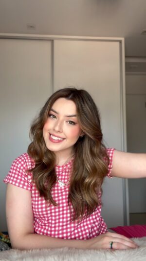 Esther Marcos Instagram - A CAJADADA ESTÁ SERVIDA! 🥹
Eu amo pessoas e nesse novo ano espero ver de forma mais cotidiana a beleza do nosso criador através dessa criação! E vcs? ❤️