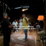 Esther Marcos Instagram - Ore sem cessar. Eu não sei o que você está passando. Se está em um dia alegre ou se está enfrentando um tempo nublado mas de uma eu coisa eu sei: Se você buscar ao Senhor de todo o seu coração e com orações e súplicas entregar o seu caso a Ele, com toda a certeza terá consolo e no tempo certo Ele agirá. Continue orando, Deus está ouvindo!