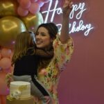 Esther Marcos Instagram - ainda sobre ontem??? CLARO! Recebi todas as fotos e vocês que me aguentem hahaha teremos uma semana repleta de #tbt Ps: a mídia da minha igreja é d+