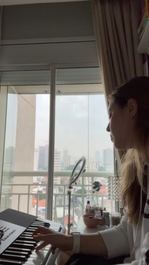 Esther Marcos Instagram - “Descansarei pois sei que és Deus” ❤️‍🔥