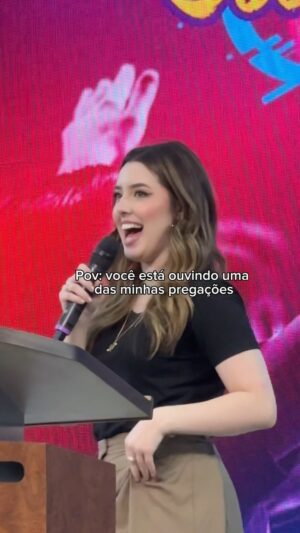 Esther Marcos Instagram - E aí lindeza!! Você já ouviu uma CAJADADA da Ther ao vivo?? Eiitaaaa Glória!!! Que possamos continuar ministrando a palavra com todo o temor e buscando a excelência! ❤️‍🔥🙌🏻