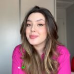 Esther Marcos Instagram - 🚨a cajadada do dia está….SERVIDA!🚨 E claro que a amiga aqui não poderia deixar de trazer uma pequena reflexão baseada em “Se uma coisa” que lançamos nessa sexta, e aí já ouviu?? 🎧👀