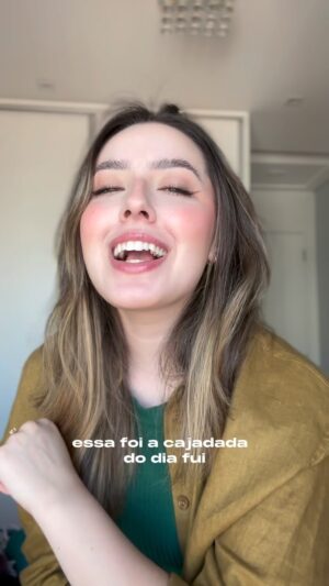 Esther Marcos Instagram - 🚨 cajadada do dia está S E R V I D A 🚨 
👉🏻Se hoje fossem te condenar por ser cristão, achariam provas o suficiente?