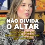 Esther Marcos Instagram - Chegamos ao final de mais um trecho com a nossa convidada da semana, @esthermarcos que esteve no @espiritualmentepodcast compartilhando seu testemunho, ela que decidiu mudar de carreira e se tornar cantora gospel. Louvado seja Deus pela sua vida! 🙌🏽 Você pode conferir esse episódio #33 completo no nosso canal do YouTube clicando no link da Bio! 📌 Aproveite e faça parte da Comunidade Espiritualmente e fique conectado com a gente! Ep. 33: Testemunho de Fé. . . . . #esthermarcos #testemunhodefe #altar #deus #ministerio #proposito #propositodevida #cristao #musica #evangelhododia #evangelho #palavradedeus #deusebom #deusedeus #deusefiel #podcast #espiritualmentepodcast #podcastbrasil #podcastcristão