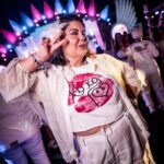 Fabiana Karla Instagram - “Eu tô feliz 🖐️🤣🤚 Eu tô alto astral✨ Tô sorrindo à toa Curtindo numa boa Vou liberar geral”🙌🫶 #carnavaldaxuxa MSC PREZIOSA / BUZIOS