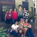 Fabiana Karla Instagram - O dia em que fui com a minha família, na “antiga casa do sítio” onde foi gravado o “Sitio de Pica Pau Amarelo” de 1976 a 1986, quem me acompanha por aqui, sabe a importância que o Sítio do Pica Pau Amarelo tem para mim 💛, fez parte da minha infância e adolescência, já fui Emilia no teatro… Então já imaginam a emoção que foi ne? 🥹 . . . #sitiodopicapauamarelo #antigacasadositio