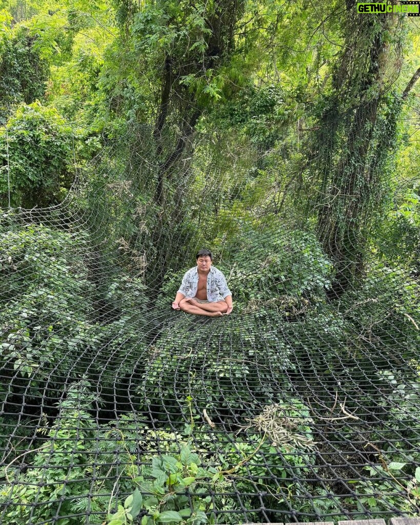 Fabiana Karla Instagram - Entrei na bolha!!! 🫧 Um refúgio no coração da natureza, um lugar onde a paz habita! 🍃Uma delícia dormir com o barulhinho da floresta e a luz dos vagalumes ✨ Mágico!✨🙏🏻💫 Obrigada meu querido @felipetitto e @cabanahome pela nossa linda estadia. Gratidão.🙏🏼 Cabana Home