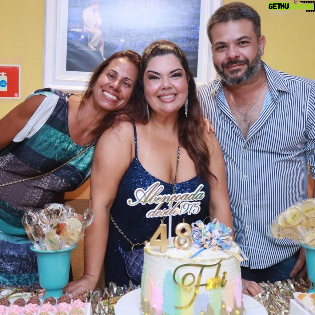 Fabiana Karla Instagram - Vai ser surra de fotos, porque foi surra de amor e alegria! 🎂🥳✨