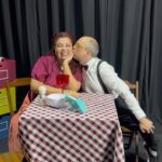 Fabiana Karla Instagram - Chegou Sextaaa, pessoal! 🤩 E eu e @leandrodamattaapenas , temos um convite para vocês: Estamos de volta com a comédia musical “Nessa mesa de bar” com as musicas do rei Reginaldo Rossi . 😄🍻 Vem tomar “uma” 🍺 com a gente e dar boas risadas! Confira nossa agenda: 🎶🎭 NOVEMBRO 04 e 05 : Salvador - Teatro Sesc Casa do Comércio 10 e 11 : Rio de Janeiro - Teatro Rival DEZEMBRO 02 e 03 : Maranhão - Theatro Arthur Azevedo 09 : Belo Horizonte - Teatro Sesc Palladium GARANTA SEU INGRESSO NO LINK DA MINHA BIO! 🤩🍻🎶 . . #comediamusical #nessamesadebar