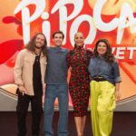 Fabiana Karla Instagram - Hoje, Domingo, uma boa pedida é “Pipoca “ 🍿 Mas não qualquer pipoca, pipoca de Mainha, #pipocadaivete 🤩 Logo após o Temperatura Máxima, às 14:10, estarei no Pipoca com Veveta! 🤩 Vocês não podem perder, se preparem, porque foi massa! Eu e meus queridos @vitorkley e @nicolasprattes esperamos vocês! 🤩 #PipocaDaIvete #ivete #Diversão 📸: Globo/Léo Rosario