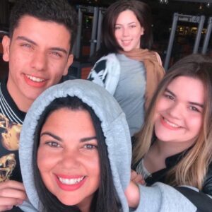 Fabiana Karla Instagram - Minhas eternas crianças! ❤️
Feliz Dia das Crianças para todos os pequenos e para aqueles que mantêm a criança dentro de si viva para sempre! 🧒👧💫 
Que nossas crianças possam ter seus direitos preservados 🙏🏼
 #DiaDasCrianças #felizdiadascriancas