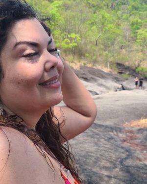 Fabiana Karla Instagram - “Se eu for abduzida não é sequestro é resgate” kkk
A chapada me encantou e me abduziu !!! 👽 ✨
A  cada passo, aqui o tempo para e a natureza fala dentro da alma…✨
.
.
.
.
#chapada #natureza  #valedalua  #goiás