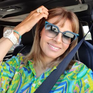 Fatima Khair Instagram - صباحكم محبة وقناعة وأمل في غد أفضل بإذن الله 🌹❤