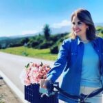 Fatima Khair Instagram - صباحكم ورد وحب وابتسامة 🌹❤😄