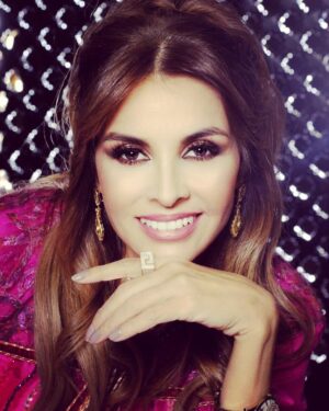 Fatima Khair Instagram - كل عام وانتم بألف خير  وصحة وسلامة ويا رب ترفع هاد الوباء وتحفظ البلاد و العباد 🤲 رمضان مبارك سعيد على جميع الأمة الإسلامية.@hasnaafriki @redouane_dafaa