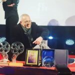 Fatima Khair Instagram - فاز فيلمنا السينمائي خريف التفاح بالجائزة الكبرى للدورة الواحدة والعشرون للمهرجان الوطني للسينما بطنجة كما فاز بجائزة النقاد وجائزة الأندية السينمائية وجائزة أحسن صورة هنيئا لنا جميعا بهذا التتويج ممثلين وتقنيين تحت إدارة محمد مفتكر ولن أنسى السيدة رشيدة السعدي في إدارة الإنتاج