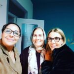 Fatima Khair Instagram - Très belle rencontre hier soir dans les loges du théâtre Mohamed 5 lors de notre spectacle avec une grande dame lalla malika omari que j'admire ❤