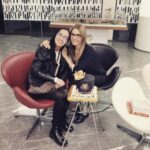 Fatima Khair Instagram - Merci beaucoup zineb pour ta visite hier sur le plateau de tournage et merci milles fois pour le gâteau ❤@fatimakhair_rachidelouali_fans