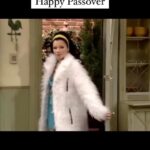 Fran Drescher Instagram - Be with loved ones in gratitude! That’s the main thing! ❤️🙏🏾✌🏼💋🥂