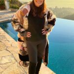Fran Drescher Instagram - Happy Thanksgiving! I’m wearing my new coat. Shop thredup.com/FRAN everyone LOVES it!!!