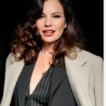 Fran Drescher Instagram - Paris fashion begins with AMI by Alexandre Mattiussi ❤️💋🇫🇷 Paris is home @amiparis @alexandremattiussi9 #AmiParis #amifw24