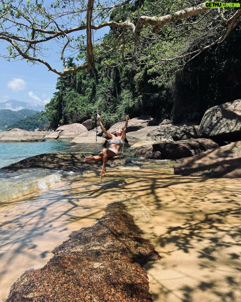 Gabrielle Prado Instagram - Deus 💙 Obrigada @safariboatsparaty por esse dia no paraíso!