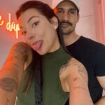 Gabrielle Prado Instagram - Já que vocês amaram o reels do #cabinedaprado e @lovito_br, marca exclusiva de roupas e acessórios da @shopee_br segue mais detalhes das peças pra vocês! lembrando que tem cupom: GABIPLOV qual cor de cropped você gosta mais?! Lovito. A moda de agora. Exclusiva na Shopee. #publi