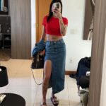 Gabrielle Prado Instagram - o que você fez do início do mês de julho até agora? eu: lutando pra me salvar. ♥️ São Paulo, Brazil