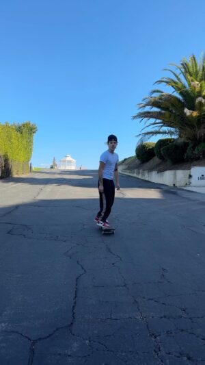 Gavin Magnus Instagram - OUCH  that hurt!🖤 should I drop this?