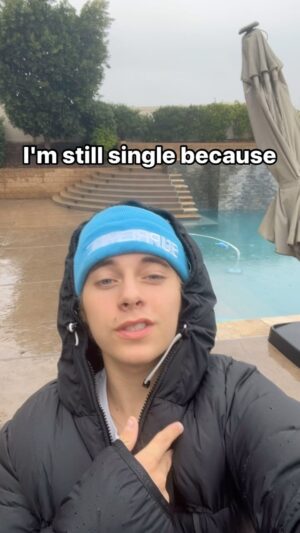 Gavin Magnus Instagram - Since everyone is always asking why I'm single 😂 

#explore #single #reels #valentines