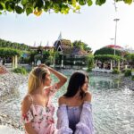 Giovanna Chaves Instagram - Dia de ir no topo do prédio mais alto do mundo, Burj Khalifa e também conhecer o Miracle garden 🤍 Agendei todos os meus passeios com a @es_explorer que é a agência de intercâmbio da minha escola @es_dubai e você sendo estudante tem desconto também. Mostrei tudo nos stories! Meu último dia aqui 💔 #dubai #intercambio #burjkhalifadubai #fy @nci.intercambio Burj Khalifa, Dubai Fontain