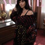 Griselda Siciliani Instagram - “Me siento privilegiada porque tengo una vida hermosa, un trabajo que me va bien, hago lo que me gusta. Puedo disfrutar de mi maternidad, de mi trabajo y de ser una mamá que trabaja”, #GriseldaSiciliani se revela en la portada de Vogue México y Latinoamérica y habla, en exclusiva, de #Bardo, la última cinta del director mexicano Alejandro G. Iñárritu que llega a las salas de cine esta semana. Descubre la historia completa en nuestro link en bio. Fotografía: @santiagosierrasoler Realización: @chino.castilla Entrevista: @quenosoymafer Peinado: @aldo.ek Maquillaje: @danavilan Asistentes de fotografía: Valentino Patat, Sergio Ortíz y Victor López Asistentes de moda: Luis Meza, Ana Clara Sánchez, Elizabeth Munguía Redo y Mariana Martínez Villaseñor Dirección de arte: @_balnearios Producción: @momoroom_