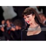 Griselda Siciliani Instagram - #Bardo en Venecia, felicidad total! @labiennale #venezia79 @bardomovie @netflix Y gracias @prada por acompañarme en todo el festival 🙏🏻🇮🇹 … @pao_makeup 💄 @josejuan35 styling Venezia,Italy