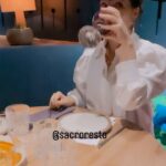 Griselda Siciliani Instagram - Después de otra función PURA SANGRE explotada!! Se festeja como corresponde!! 💪🏻💪🏻💪🏻💪🏻 Gracias @sacroresto Ir a cenar después del teatro es casi tan hermoso como hacer la función !!!!