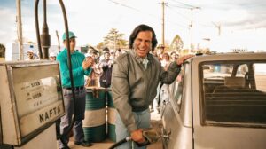 Griselda Siciliani Instagram - Nada marcó tanto los 90 en Argentina como la vida de Carlos Saúl Menem.

Leonardo Sbaraglia, Griselda Siciliani y un elenco estelar dirigido por Ariel Winograd, empiezan a abrir el camino de una serie que promete hacer historia. #Menem #PrimeVideoLAT