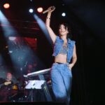 Hande Yener Instagram - Malazgirt Konseri 🤍 Orkestra @umitkuzer @ozansariboga @arikansirakaya @merttug @batuakalin @naztaskinbas @idilagaoglu Teknik @grozmusic Saç : @mehmettiren Makyaj : @akinstayn Kostüm : @alexandermcqueen @alexanderwangny Fotoğraflar : @kadirgures Koreograf @mertbalturk Dansçılar @mertbalturk @izmirtenim @gulogluburcu @katiaornella @efetankiz @toygun.klnc @asenamiryan