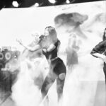 Hande Yener Instagram - 🤍 Saç : @mehmettiren Makyaj : @akinstayn Kostüm : @off____white @area Fotoğraflar : @kadirgures Orkestra @umitkuzer @arikansirakaya @merttug @ozansariboga @naztaskinbas @idilagaoglu Teknik @grozmusic @iskender_stage @cosskunakkus @mesutbuyuksofuoglu Menajer @omersinancandan Koreograf @mertbalturk Dansçılar @mertbalturk @izmirtenim @gulogluburcu @katiaornella @efetankiz @toygun.klnc @kaya.godfrey #konser #onursan #hy @divankurucesme