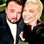 Hannah Waddingham Instagram - Well this gorgeous soul has definitely made my first couple weeks in Sydney a livelier, far less overwhelming place to be. Thanks for playing out with me my lovely bud @johnbradleywest What a happy coincidence! 🥰 #fishsuppersandbooze #happycampers Sydney, Australia