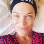 Hannah Waddingham Instagram - Cheeky little photo dump of last week’s @appletvplus press launch for our #tedlasso S3! Can’t believe this is actually classed as work! My massive pleasure as always with these beauteous fellow greyhounds. My love and thanks too to @todiscon @baburen @sambring @rachelgrusch @annickrenee @carlyroesen @stephensollitto @katesomervilleskincare @evelom @code8beauty @marcusrfrancis @patrickkyle_ @gitabass @cristinaehrlich @bridgetblacksten @jamesyardley @facegym @shanecooperuk @thepeninsulanyc and @four.season.la for the much needed behind the scenes handling! 😂🥰🥰🥰👏🏻👏🏻🥰❤️