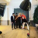 Hannah Waddingham Instagram - Cheeky little photo dump of last week’s @appletvplus press launch for our #tedlasso S3! Can’t believe this is actually classed as work! My massive pleasure as always with these beauteous fellow greyhounds. My love and thanks too to @todiscon @baburen @sambring @rachelgrusch @annickrenee @carlyroesen @stephensollitto @katesomervilleskincare @evelom @code8beauty @marcusrfrancis @patrickkyle_ @gitabass @cristinaehrlich @bridgetblacksten @jamesyardley @facegym @shanecooperuk @thepeninsulanyc and @four.season.la for the much needed behind the scenes handling! 😂🥰🥰🥰👏🏻👏🏻🥰❤️