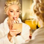 Hannah Waddingham Instagram - Good Lord, @thedorchester truly went above and beyond my wildest dreams to make my @prideofbritain experience utterly unforgettable. The detail,the magnificent Dorchester Suite,the thoughtfulness in accommodating my daughter and making her feel included while Mummy was fawned over was just second to none. To have my beloved Dad Harry with me to share the sumptuous suite and the ensuing humbling evening….❤️To Calum Donoghue,Mirco,Sara and all the first class team, thank you doesn’t begin to cover it. X My daughter also finally learnt to swim without armbands in your breathtaking spa, lucky little sausage!😂😂I’ll be back if you’ll have me! ☺️👏🏻😘😘😘 The Dorchester Hotel London