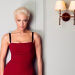 Hannah Waddingham Instagram - #tedlasso @appletv @sagawards tonight. Thank you for including this very happy gaggle of lunatics! X Thank you to @darrenphotog @jamesyardley @lizarkliemakeup for always getting things spot on and working your bits off! Xxx And to you @binghamriverhouse your place down by the river in Richmond is elegant perFECtion! Thank you. Xx H