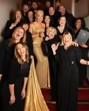Hannah Waddingham Instagram - @RoyalVarietyPerformance 2023 went OFF!! It’s on tonight - ENJOY!! ❤️ Singing my version of O Holy Night from my Christmas Special ‘Hannah Waddingham - Home For Christmas’ @AppleTV  AND look out for a fabulous little known singer called @Cher 😉 I think the future looks bright for her, she’s great! #Icon 😜 

📸 @josephsinclair