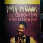 Hannah Waddingham Instagram - What a gorgeous whistle stop to New York this past week. Coming in to proudly chat all things @krapopolis on @foxtv but also getting to hang with gorgeous,stupidly talented pals….not least of which, the utter class act that is Mr.Leslie Odom Jr in his new Broadway home,the beautiful Music Box theatre, starring in the brilliant “Purlie Victorious”. A whole cast chock full of effortless brilliance in fact. X My thanks and love as always to my Rock star team: Styling: @jamesyardley @ollielast Make-up: @sophiescarlettroberts @gitabass and hairstylist: @patrickkellykyle 🫶🏻👏🏻🤘🏻🥰 New York, New York