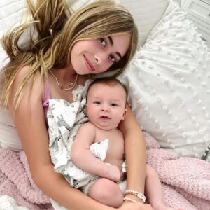 Heather Rae El Moussa Instagram - Happy birthday beautiful girl! 🤍🫶🏻 I can’t believe you are 13 today! I’ve watched you grow into a smart witty, confident, sweet but strong willed young lady. You have such a huge heart and you are truly unstoppable. I love you so so much and I love being your bonus mom. 🤍