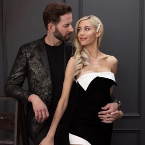 Heather Rae El Moussa Instagram - Happy birthday to you, my darling love❤️ If only people could know the man that I have known for over 4 1/2 years… not the BS out there. You are loyal above anything, you have a passion for life, the biggest heart, giving, you wake up every single day to work your ass off to protect our family & work hard for us. You put others before yourself and genuinely want to change and motivate people’s lives. I love seeing you as a dad & raising kids with you is such a beautiful thing. Thank you for making me a step mama & now mamma to our beautiful son. They adore you. We all do. 

Keep proving everyone wrong babe. You are a fighter, you never give up. Let’s stay in our bubble, stay focused and celebrate life. 🤍
I love you bear 🐻 with my whole heart and I’m so lucky you’re the person I get to spend forever with ❤️ Happy birthday my love.