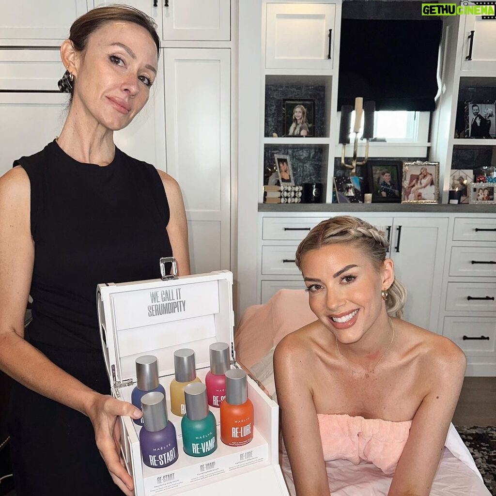 Heather Rae El Moussa Instagram - *GIVEAWAY- UPDATED!!* Mama got a much-needed pamper session, and YOU & YOUR BESTIE can get one too (if you’re lucky 😊🤞🏻🤍) Right now I’m really focused on self-care and body-care and doing what I can to get back to my pre-baby body while still being gentle with myself. Kristyn Smith, celebrity esthetician, came over to give me the most incredible personalized body treatment using @maelys_cosmetics body serums, and it was heavenly… We really wanted you & your bestie to be able to experience this as well, so we’re hosting a really HUGE giveaway to celebrate the launch of their 6 new Hyaluronic Fusion™ body serums.  Here are the prizes:  1st prize: One winner will get an all-inclusive trip to the FOUR SEASONS HOTEL in NYC for you and a bestie! You’ll both be treated to personalized treatments with celebrity esthetician Kristyn Smith at her clinic, Practise NYC AND you’ll both get the exclusive PR box with MAËLYS’ 6 brand new Hyaluronic Fusion™ body serums. 2nd prize: One winner will receive a $1,000 ULTA Beauty gift card as well as MAËLYS’  exclusive PR box with all 6 brand new Hyaluronic Fusion™ body serums. 3rd prize: One winner will receive a $500 ULTA Beauty gift card as well as MAËLYS’  exclusive PR box with all 6 brand new Hyaluronic Fusion™ body serums. TO ENTER 🤍Follow @maelys_cosmetics 🤍Like and save this photo 🤍Comment and tag ONE of your besties who you’d love to experience a personalized treatment with (each comment is an additional entry) 🤍Winners will be announced on July 25th, 2023 Good Luck!!! THE FINE PRINT: Your all-inclusive vacation with your bestie includes flights, and accommodation at Four Seasons Hotel in NYC, as well as a $500 voucher to cover the remaining expenses. Open to US residents only. Must have a public account and be 18+ to enter. The contest is in no way sponsored, endorsed, administered by, or associated with Instagram. MAËLYS will contact the winners directly through the main, verified account @maelys_cosmetics #fortheloveofbod CONGRATS TO THE GIVEAWAY WINNERS: Prize 1: @ellalyonns + @jamiemann3 Prize 3: @egpsouth Prize 2: @edemerutis