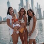 Hillary Vanderosieren Instagram - 🎂 29 ans et heureuse 🎂 Today it’s my Birthday 🍾🥂 Merci à mon chéri @gioboyparis & @mesvacancesadubai pour cette journée 🛥🔥 .. merci à mes amis, à ma famille ❤️ merci à vous pour vos messages. On m’a dit qu’est ce que ça te fais d’avoir 29 ans ? J’ai répondu je suis contente ma vie avance dans le positif, je suis heureuse sur tous les points. ❤️❤️ Je vous aimes tous ❤️❤️❤️ Dubai, United Arab Emirates