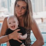 Hillary Vanderosieren Instagram - Happy 4 month Miloboy ❤️ Cette photo représente Milo ^^ il est toujours heureux ☺️ ça fait plaisir de se dire qu’on a réussi à faire un bébé aussi gentil 🥰 On t’aime de tout notre cœur Miloboy ❤️ Dubai, United Arab Emirates